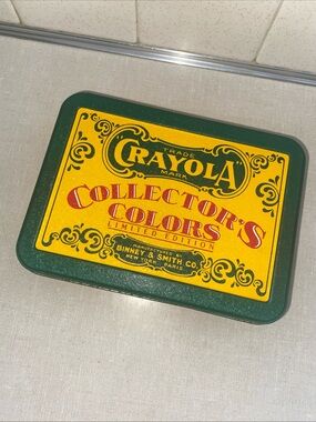Crayola VTG 91’ Crayon Collector’s Tin Limited Edition  1990 Crayons Opened Used